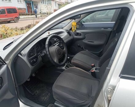 Серый Дэу Сенс, объемом двигателя 1.5 л и пробегом 306 тыс. км за 2000 $, фото 9 на Automoto.ua