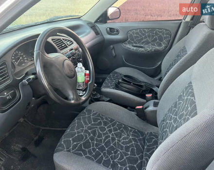 Сірий Деу Сенс, об'ємом двигуна 1.3 л та пробігом 200 тис. км за 1999 $, фото 8 на Automoto.ua