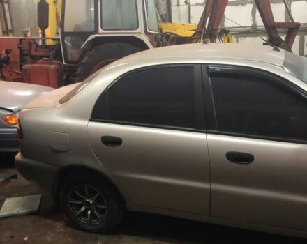 Серый Дэу Сенс, объемом двигателя 1.3 л и пробегом 200 тыс. км за 471 $, фото 1 на Automoto.ua