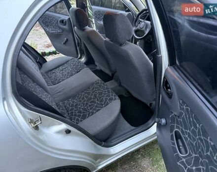 Деу Сенс 2003 у Синельниковом на Automoto.ua Сірий Деу Сенс, об'ємом двигуна 1.5 л та пробігом 150 тис. км за 2300 $, фото 15 на Automoto.ua