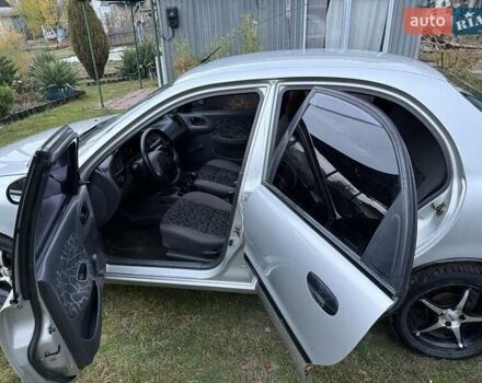 Деу Сенс 2003 у Синельниковом на Automoto.ua Сірий Деу Сенс, об'ємом двигуна 1.5 л та пробігом 150 тис. км за 2300 $, фото 14 на Automoto.ua