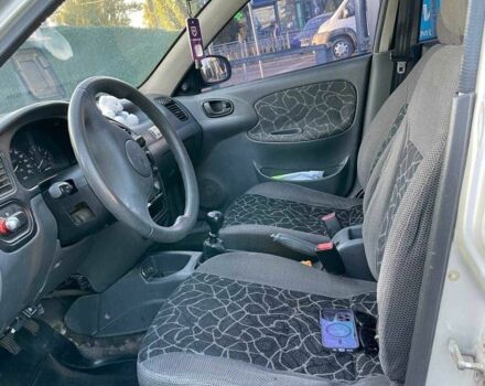 Деу Сенс 2003 у Києві на Automoto.ua Сірий Деу Сенс, об'ємом двигуна 1.5 л та пробігом 265 тис. км за 1400 $, фото 4 на Automoto.ua