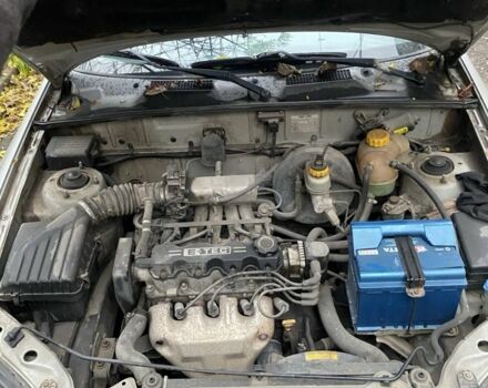 Сірий Деу Сенс, об'ємом двигуна 1.5 л та пробігом 135 тис. км за 2000 $, фото 7 на Automoto.ua
