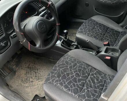 Сірий Деу Сенс, об'ємом двигуна 1.5 л та пробігом 135 тис. км за 2000 $, фото 3 на Automoto.ua