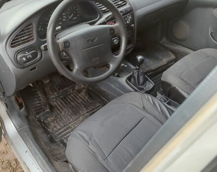 Серый Дэу Сенс, объемом двигателя 1.6 л и пробегом 225 тыс. км за 1550 $, фото 4 на Automoto.ua