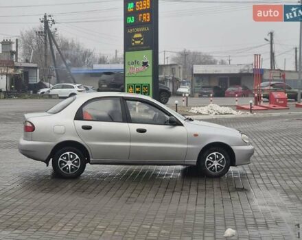 Сірий Деу Сенс, об'ємом двигуна 1.3 л та пробігом 300 тис. км за 1999 $, фото 3 на Automoto.ua