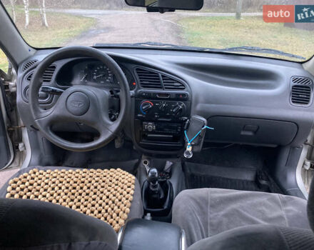 Сірий Деу Сенс, об'ємом двигуна 1.3 л та пробігом 300 тис. км за 1999 $, фото 21 на Automoto.ua