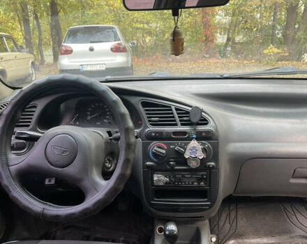 Сірий Деу Сенс, об'ємом двигуна 1.3 л та пробігом 205 тис. км за 2000 $, фото 4 на Automoto.ua