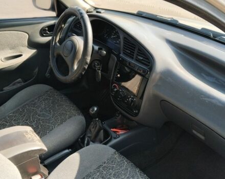 Серый Дэу Сенс, объемом двигателя 1.3 л и пробегом 250 тыс. км за 2000 $, фото 3 на Automoto.ua