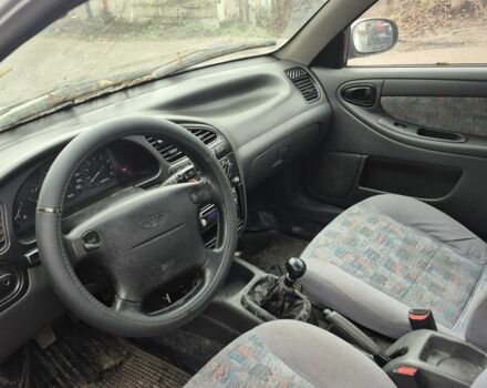 Сірий Деу Сенс, об'ємом двигуна 1.5 л та пробігом 265 тис. км за 1500 $, фото 4 на Automoto.ua