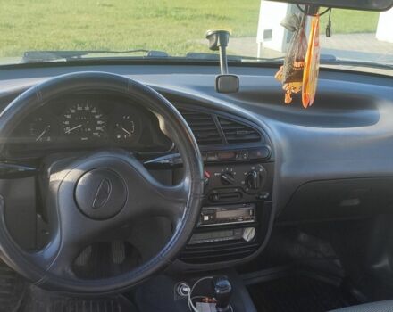 Деу Сенс 2005 у Умани на Automoto.ua Сірий Деу Сенс, об'ємом двигуна 1.3 л та пробігом 240 тис. км за 1950 $, фото 2 на Automoto.ua