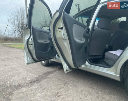 Сірий Деу Сенс, об'ємом двигуна 1.3 л та пробігом 300 тис. км за 1999 $, фото 13 на Automoto.ua