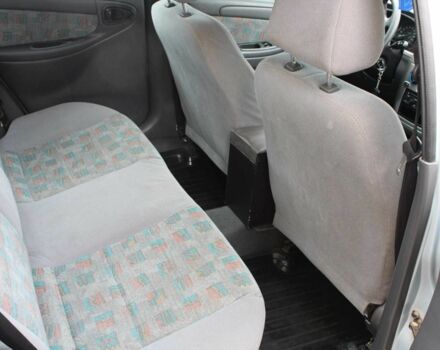 Деу Сенс 2005 у Житомирі на Automoto.ua Сірий Деу Сенс, об'ємом двигуна 1.6 л та пробігом 215 тис. км за 1750 $, фото 10 на Automoto.ua