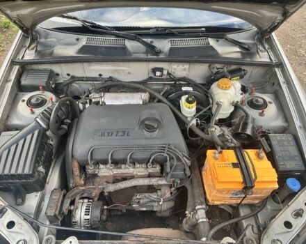 Сірий Деу Сенс, об'ємом двигуна 1.3 л та пробігом 300 тис. км за 1650 $, фото 6 на Automoto.ua