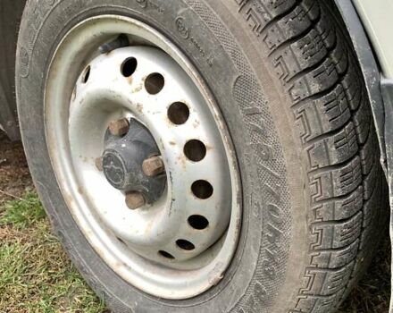 Деу Сенс 2006 у Липовце на Automoto.ua Сірий Деу Сенс, об'ємом двигуна 1.3 л та пробігом 219 тис. км за 950 $, фото 20 на Automoto.ua