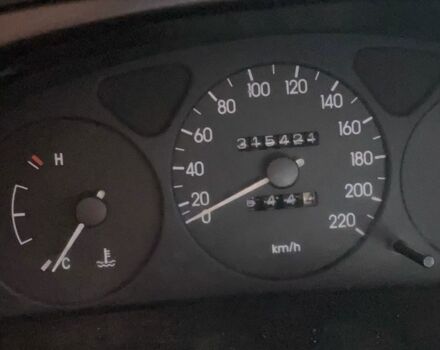 Сірий Деу Сенс, об'ємом двигуна 1.5 л та пробігом 315 тис. км за 1100 $, фото 6 на Automoto.ua