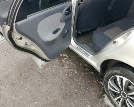 Сірий Деу Сенс, об'ємом двигуна 1.3 л та пробігом 153 тис. км за 2200 $, фото 7 на Automoto.ua