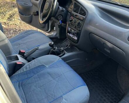 Сірий Деу Сенс, об'ємом двигуна 1.5 л та пробігом 225 тис. км за 2000 $, фото 6 на Automoto.ua