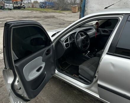 Серый Дэу Сенс, объемом двигателя 1.5 л и пробегом 200 тыс. км за 1950 $, фото 5 на Automoto.ua