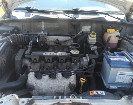 Серый Дэу Сенс, объемом двигателя 1.5 л и пробегом 400 тыс. км за 2000 $, фото 5 на Automoto.ua