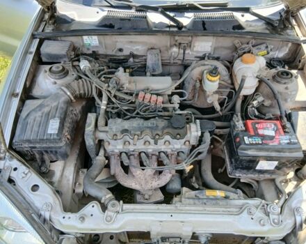 Серый Дэу Сенс, объемом двигателя 1.5 л и пробегом 180 тыс. км за 2100 $, фото 1 на Automoto.ua