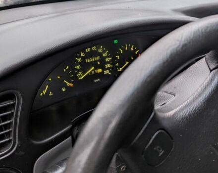 Сірий Деу Сенс, об'ємом двигуна 1.5 л та пробігом 192 тис. км за 1750 $, фото 3 на Automoto.ua