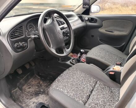 Сірий Деу Сенс, об'ємом двигуна 1.5 л та пробігом 220 тис. км за 2100 $, фото 4 на Automoto.ua