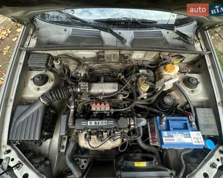 Сірий Деу Сенс, об'ємом двигуна 1.5 л та пробігом 225 тис. км за 2000 $, фото 11 на Automoto.ua