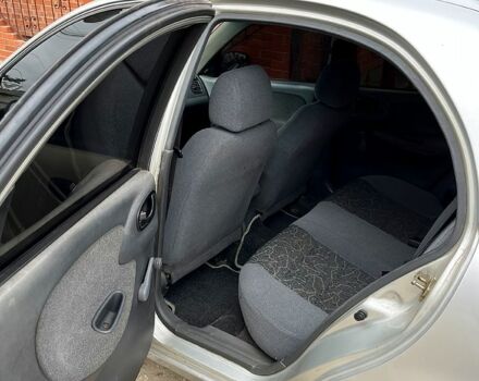 Серый Дэу Сенс, объемом двигателя 1.3 л и пробегом 200 тыс. км за 1400 $, фото 3 на Automoto.ua