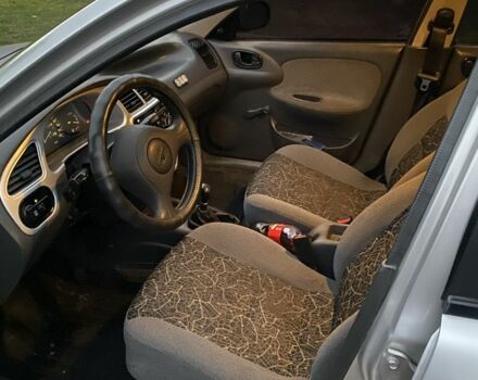 Сірий Деу Сенс, об'ємом двигуна 1.3 л та пробігом 140 тис. км за 2000 $, фото 3 на Automoto.ua