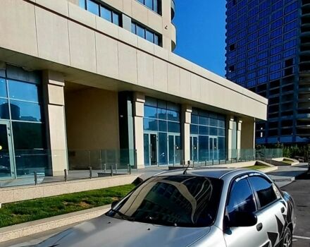 Серый Дэу Сенс, объемом двигателя 1.5 л и пробегом 250 тыс. км за 2000 $, фото 1 на Automoto.ua