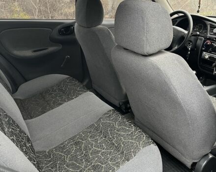 Сірий Деу Сенс, об'ємом двигуна 1.6 л та пробігом 250 тис. км за 3000 $, фото 6 на Automoto.ua