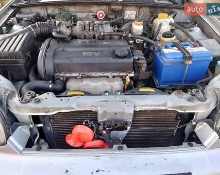 Сірий Деу Сенс, об'ємом двигуна 1.6 л та пробігом 261 тис. км за 1900 $, фото 3 на Automoto.ua