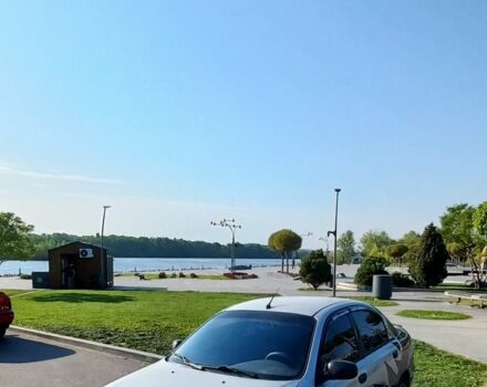 Серый Дэу Сенс, объемом двигателя 1.5 л и пробегом 250 тыс. км за 2000 $, фото 5 на Automoto.ua