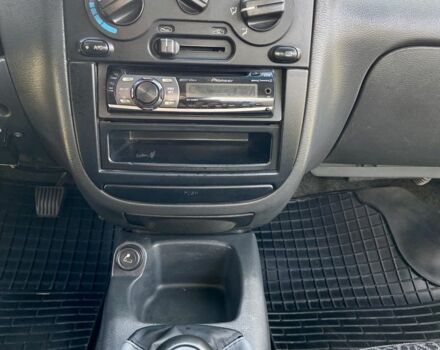 Серый Дэу Сенс, объемом двигателя 1.5 л и пробегом 250 тыс. км за 2000 $, фото 18 на Automoto.ua