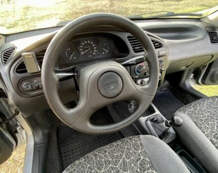 Серый Дэу Сенс, объемом двигателя 1.5 л и пробегом 250 тыс. км за 2000 $, фото 16 на Automoto.ua