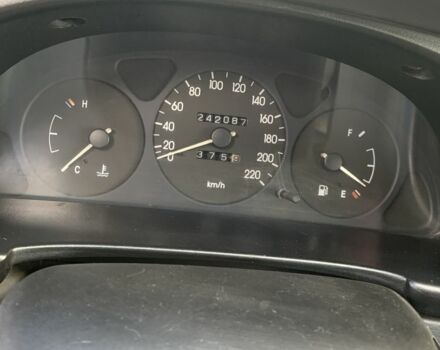 Дэу Сенс 2008 в Павлограде на Automoto.ua Серый Дэу Сенс, объемом двигателя 1.5 л и пробегом 242 тыс. км за 2400 $, фото 6 на Automoto.ua