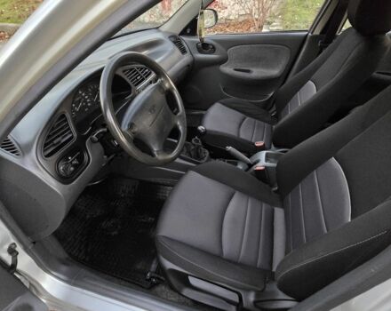 Сірий Деу Сенс, об'ємом двигуна 1.6 л та пробігом 240 тис. км за 2699 $, фото 3 на Automoto.ua