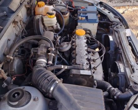 Серый Дэу Сенс, объемом двигателя 1.5 л и пробегом 1 тыс. км за 2600 $, фото 2 на Automoto.ua