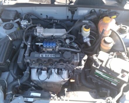 Деу Сенс 2008 у Рівному на Automoto.ua Сірий Деу Сенс, об'ємом двигуна 1.5 л та пробігом 194 тис. км за 3395 $, фото 10 на Automoto.ua