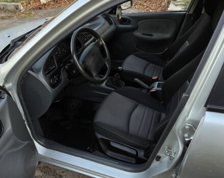 Сірий Деу Сенс, об'ємом двигуна 1.6 л та пробігом 240 тис. км за 2699 $, фото 11 на Automoto.ua