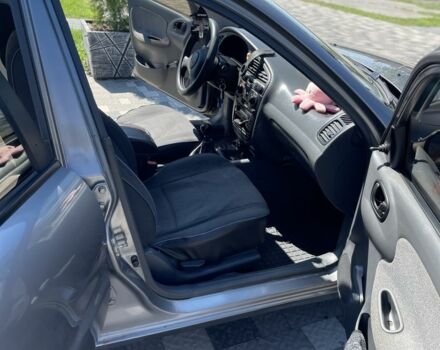 Сірий Деу Сенс, об'ємом двигуна 1.4 л та пробігом 155 тис. км за 2000 $, фото 5 на Automoto.ua