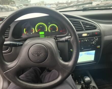 Сірий Деу Сенс, об'ємом двигуна 1.5 л та пробігом 190 тис. км за 1999 $, фото 4 на Automoto.ua