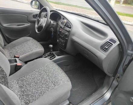 Серый Дэу Сенс, объемом двигателя 1.5 л и пробегом 220 тыс. км за 2900 $, фото 4 на Automoto.ua