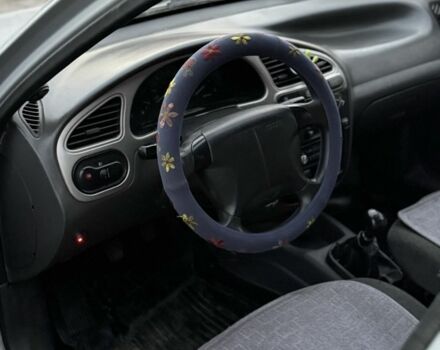 Серый Дэу Сенс, объемом двигателя 1.3 л и пробегом 200 тыс. км за 1550 $, фото 6 на Automoto.ua