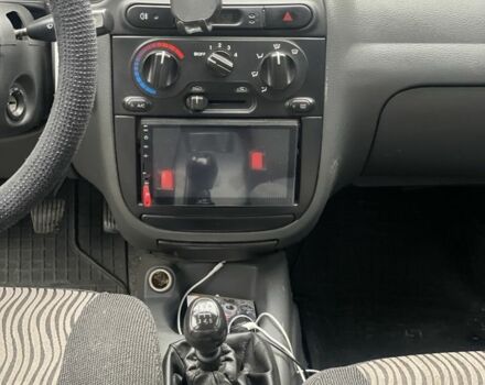 Сірий Деу Сенс, об'ємом двигуна 1.3 л та пробігом 107 тис. км за 2300 $, фото 4 на Automoto.ua