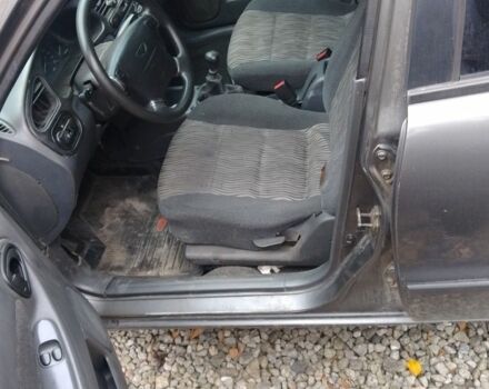 Серый Дэу Сенс, объемом двигателя 1.5 л и пробегом 500 тыс. км за 1500 $, фото 4 на Automoto.ua