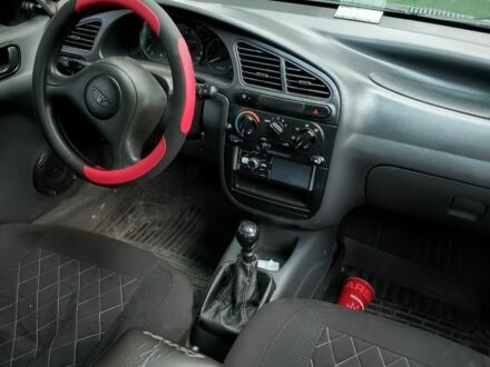 Деу Сенс 2002 у Ромнах на Automoto.ua Сірий Деу Сенс, об'ємом двигуна 1.5 л та пробігом 211 тис. км за 2700 $, фото 1 на Automoto.ua
