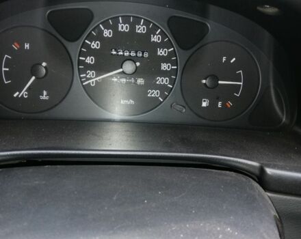 Сірий Деу Сенс, об'ємом двигуна 1.5 л та пробігом 173 тис. км за 2000 $, фото 1 на Automoto.ua