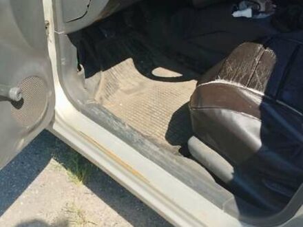 Сірий Деу Сенс, об'ємом двигуна 1.3 л та пробігом 221 тис. км за 2200 $, фото 1 на Automoto.ua